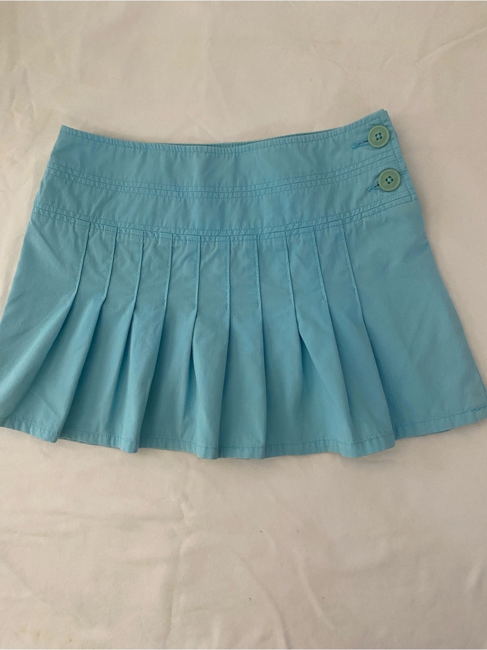 Mossissue Women’s Pleated Mini Skirt in Aqua Blue with Side Button Detail Size 3